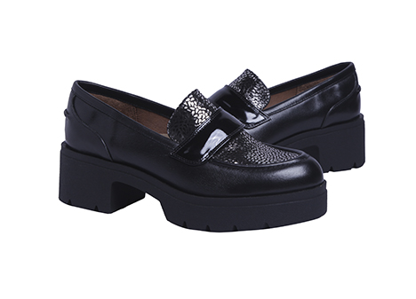 Mocasín para mujer en Cuero color NEGROxGRIS, referencia FR2K