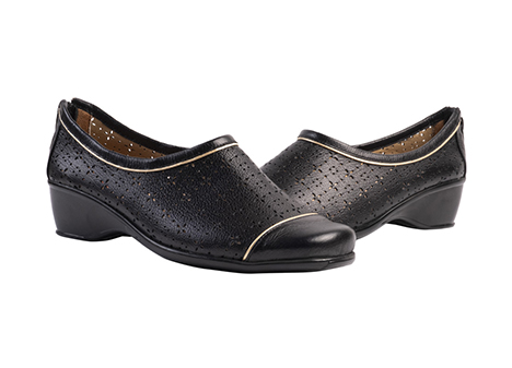 Mocasín para mujer en Cuero color NEGRO, referencia RS47