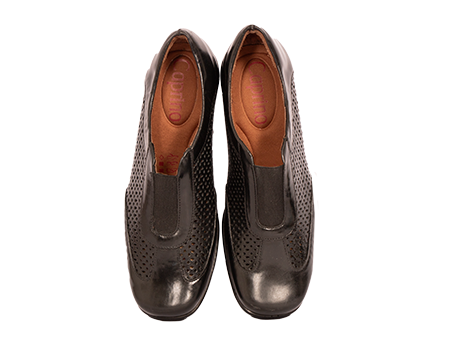 Mocasín para mujer en Cuero color NEGRO, referencia RS4W