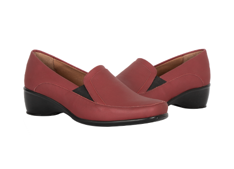 Mocasín para mujer en Cuero color VINOTINTO, referencia RS21
