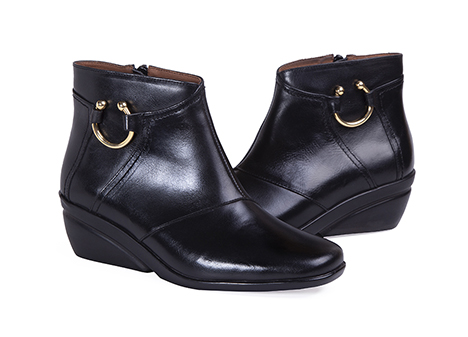 Botín para mujer en Cuero color NEGRO, referencia VT1W