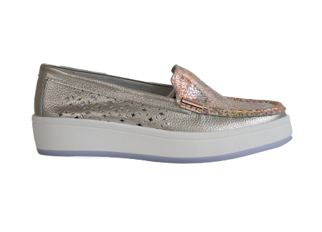 Mocasín para mujer en Cuero color PLATA, referencia ZR36
